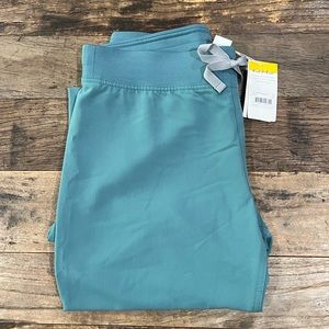 Figs hydrogreen Livingston new scrub pants small